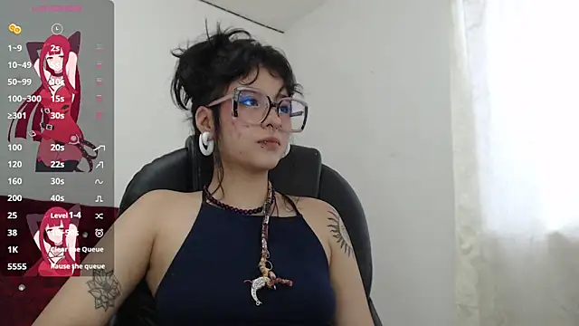 Lia Carter  online show from 28, 2, 2026