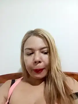 Snapshot of vicoria_09 chatting on 30, 9, 2025 vicoria 09 online show from 30, 9, 2025