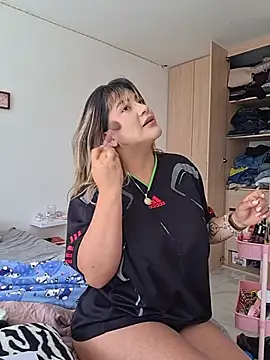 Zoe riivas online show from 11, 6, 2026