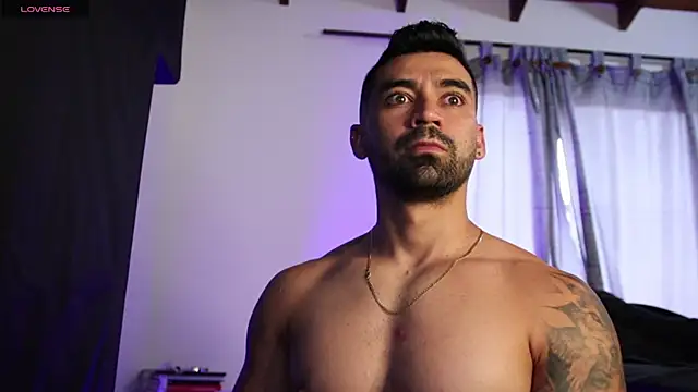 Snapshot of SOY_MIKE chatting on 29, 10, 2025 SOY MIKE online show from 29, 10, 2025