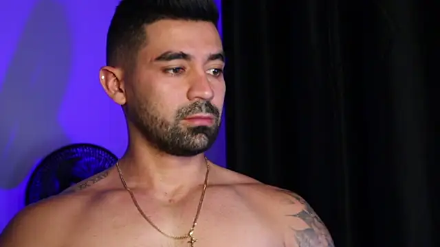 Snapshot of SOY_MIKE chatting on 8, 10, 2025 SOY MIKE online show from 8, 10, 2025