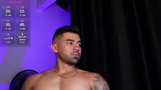 Snapshot of SOY_MIKE chatting on 11, 10, 2025 SOY MIKE online show from 11, 10, 2025