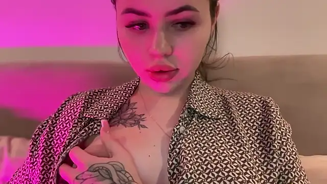 Snapshot of AlmaryKim chatting on 29, 10, 2025 AlmaryKim online show from 29, 10, 2025