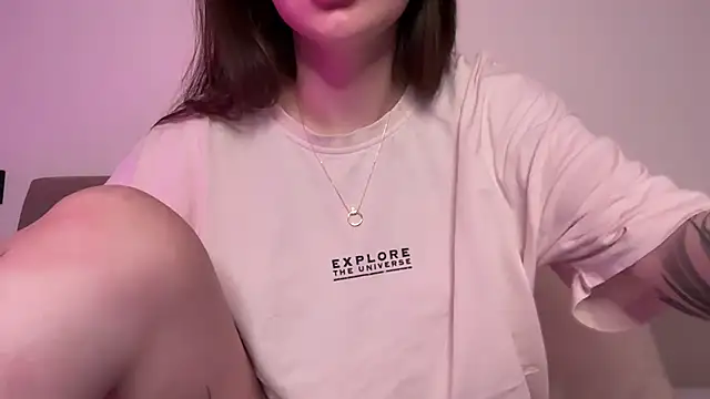 Snapshot of AlmaryKim chatting on 21, 11, 2025 AlmaryKim online show from 21, 11, 2025