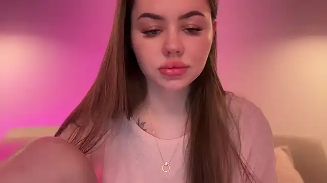 Snapshot of AlmaryKim chatting on 27, 10, 2025 AlmaryKim online show from 27, 10, 2025