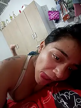 LucyAndBella online show from 22, 12, 2025