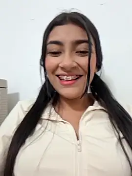 Sweed-virgin-pussy online show from 18, 5, 2026