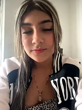 Sweed-virgin-pussy online show from 22, 11, 2025