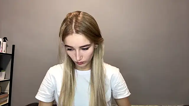 SweetCatherine online show from 30, 9, 2025