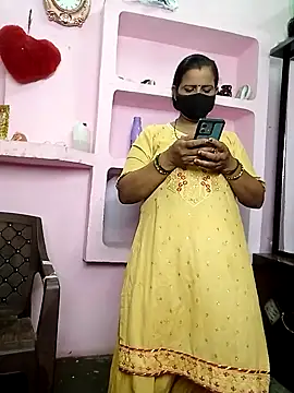 Snapshot of Bhabhi_jaan10 chatting on 2, 10, 2025 Bhabhi jaan10 online show from 2, 10, 2025