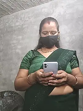 Snapshot of Bhabhi_jaan10 chatting on 31, 10, 2025 Bhabhi jaan10 online show from 31, 10, 2025