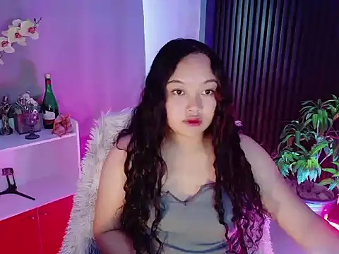 UrFavouriteCravings online show from 4, 3, 2026