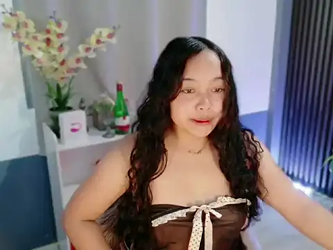 UrFavouriteCravings online show from 1, 12, 2025