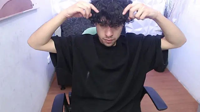 Liil boy online show from 13, 11, 2025