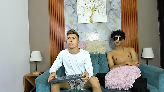 VERY HOT GUYS online show from 26, 4, 2026