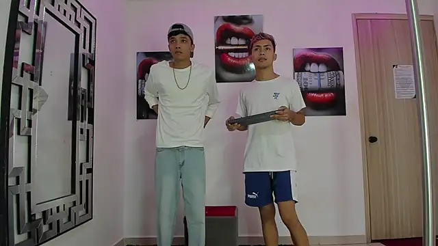 VERY HOT GUYS online show from 2, 12, 2025