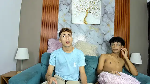 VERY HOT GUYS online show from 17, 4, 2026