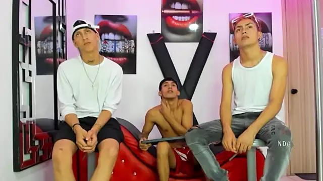 VERY HOT GUYS online show from 21, 10, 2025