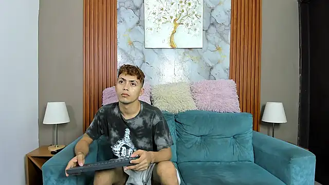 VERY HOT GUYS online show from 24, 4, 2026