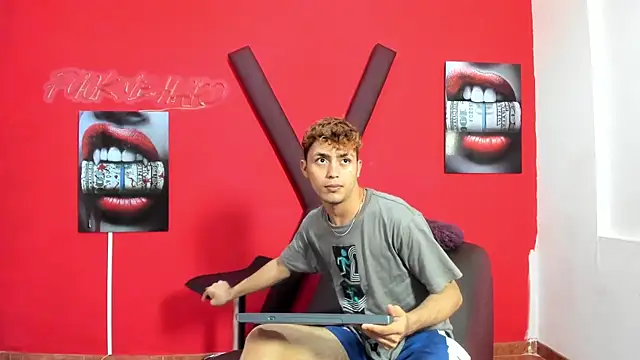 VERY HOT GUYS online show from 15, 4, 2026