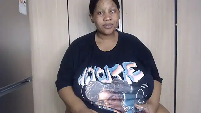 PIXIEBITCHXXX26 online show from 3, 7, 2026