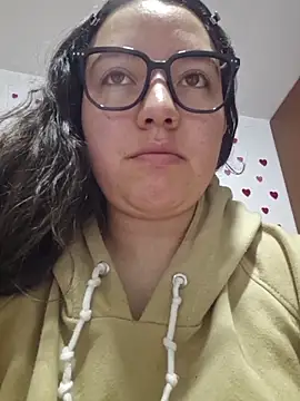 annyaparis online show from 18, 2, 2026