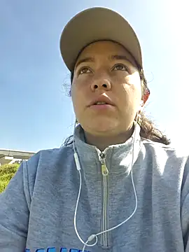 annyaparis online show from 17, 12, 2025