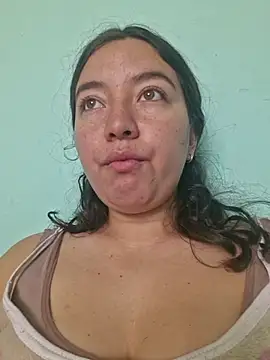 annyaparis online show from 6, 11, 2025