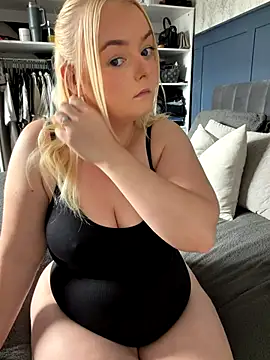 lusciouslylou online show from 28, 10, 2025