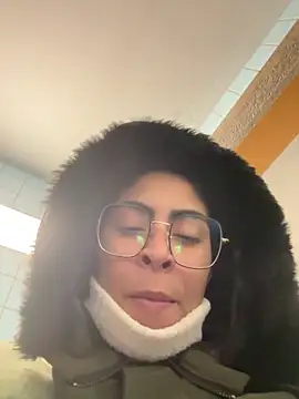 latingangsex online show from 16, 2, 2026