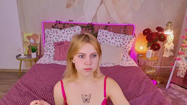 Stellahaart online show from 8, 10, 2025