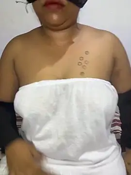 Snapshot of bunny_somya chatting on 3, 6, 2026 bunny somya online show from 3, 6, 2026