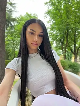 ilariea girl online show from 8, 5, 2026