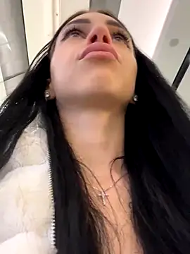 ilariea girl online show from 8, 11, 2025