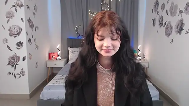 Snapshot of MileyRood chatting on 10, 10, 2025 MileyRood online show from 10, 10, 2025