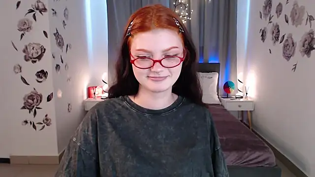 Snapshot of MileyRood chatting on 28, 11, 2025 MileyRood online show from 28, 11, 2025