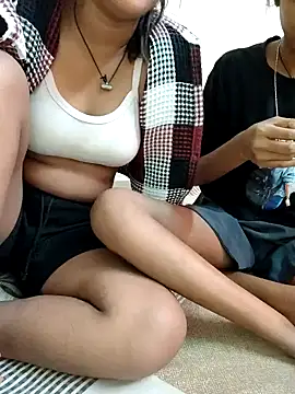 Unique girls90 online show from 5, 12, 2025