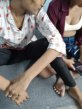 Unique girls90 online show from 23, 5, 2026