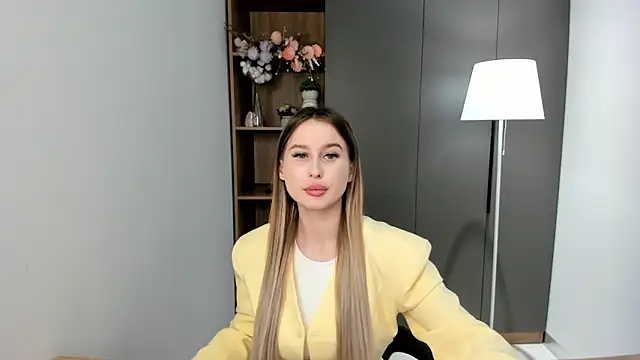 Snapshot of HattieCarranzo chatting on 2, 10, 2025 HattieCarranzo online show from 2, 10, 2025
