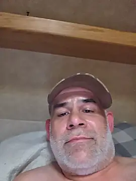 Snapshot of DeeBestEver chatting on 22, 5, 2026 DeeBestEver online show from 22, 5, 2026