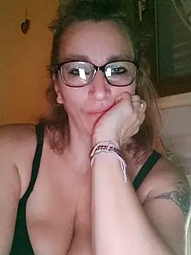 Fifi83Bell online show from 19, 12, 2025