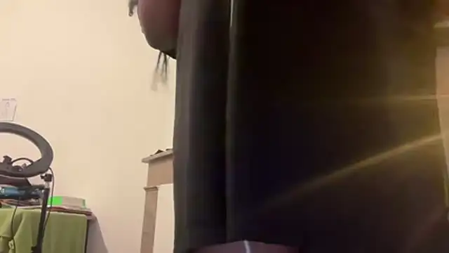 nanaisbackk online show from 26, 2, 2026