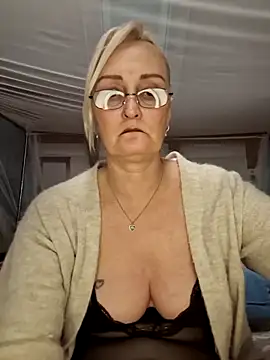 Jenny Blum online show from 13, 11, 2025