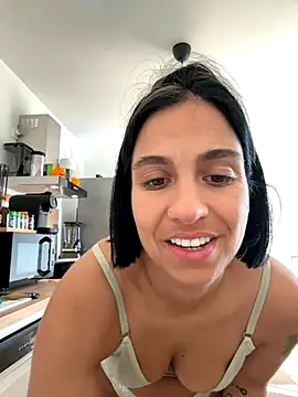 Snapshot of LaPetiteKim chatting on 30, 10, 2025 LaPetiteKim online show from 30, 10, 2025