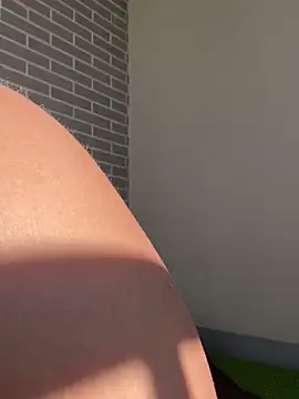 LaPetiteKim online show from 24, 4, 2026