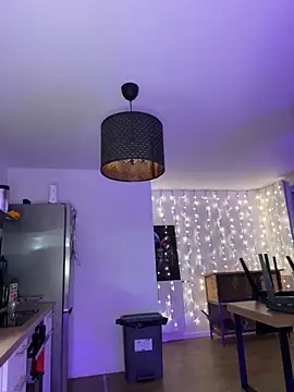 Snapshot of LaPetiteKim chatting on 11, 11, 2025 LaPetiteKim online show from 11, 11, 2025