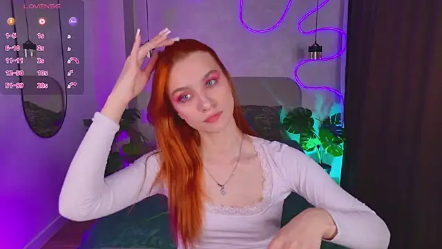 Snapshot of PollyMayer chatting on 11, 6, 2026 PollyMayer online show from 11, 6, 2026