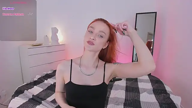 Snapshot of PollyMayer chatting on 17, 7, 2026 PollyMayer online show from 17, 7, 2026