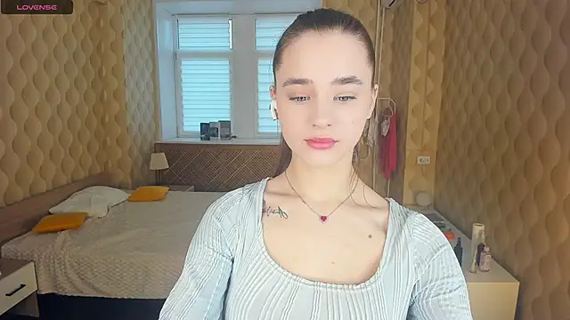 JinnyMcie online show from 9, 11, 2025