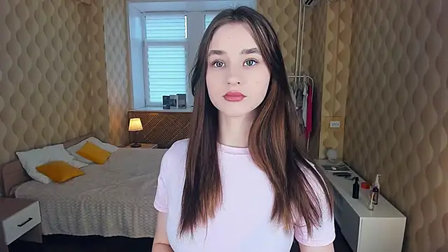 JinnyMcie online show from 13, 10, 2025